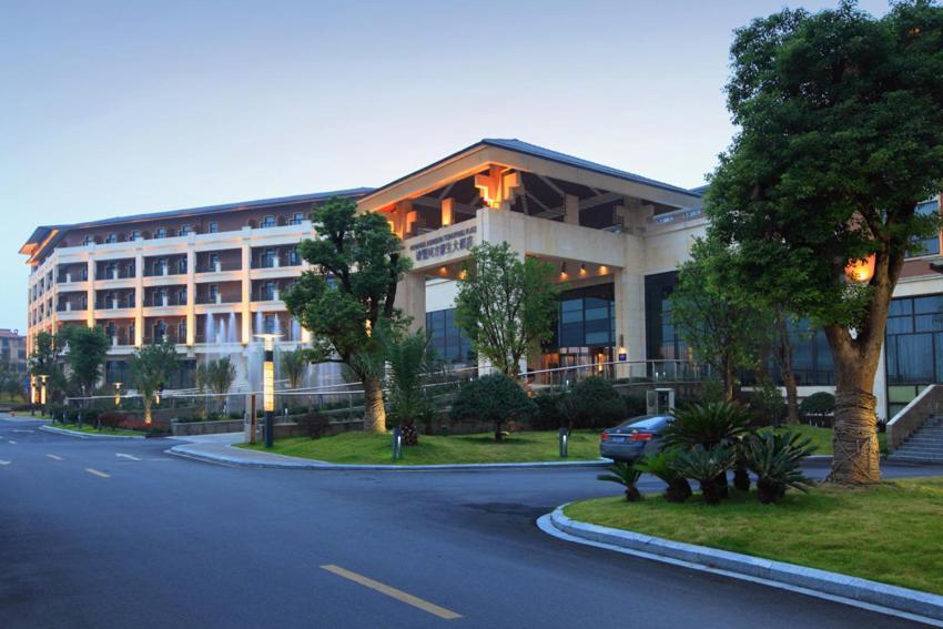 Howard Johnson Tongfang Plaza Zhuji Zhuji  Exterior foto